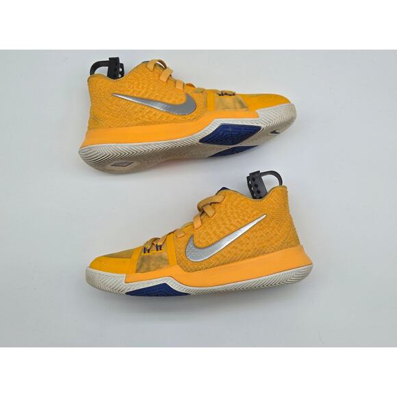 Mac and Cheese Yellow Nike Kyrie 3 Basketball Shoes Size 4Y | 859466-791 - Picture 3 of 9